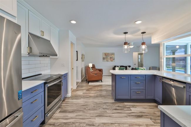 6337 Cocoa Ln, House other with 4 bedrooms, 2 bathrooms and null parking in APOLLO BEACH FL | Image 11