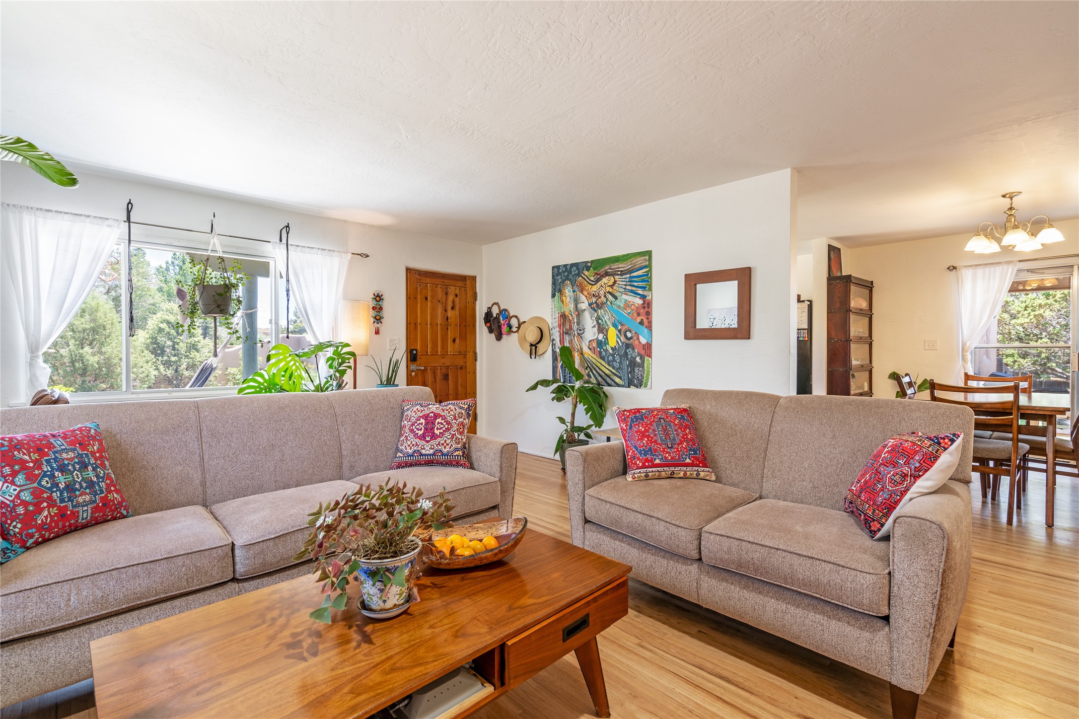Mateo Cir, Santa Fe, NM 87505