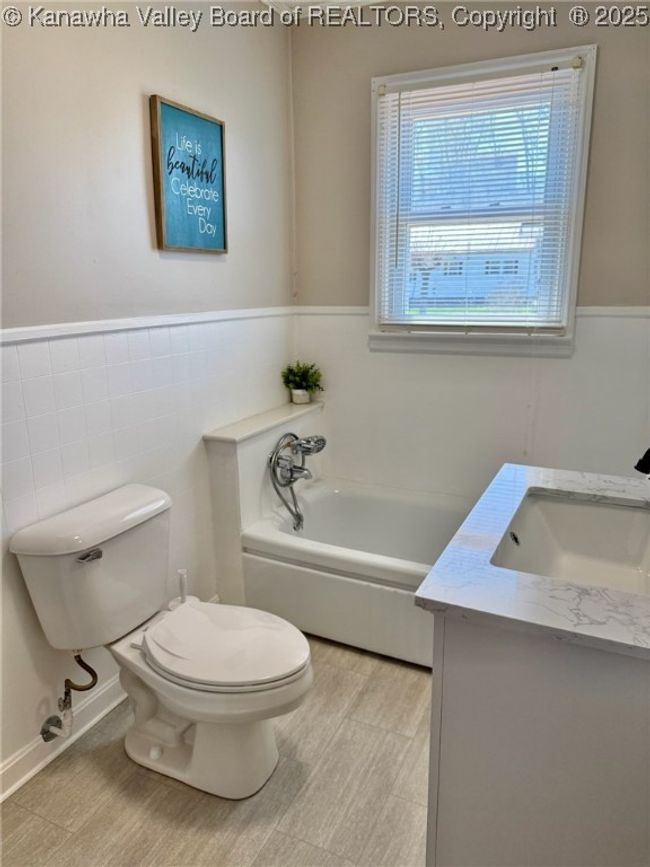307 2 Nd Ave, House other with 2 bedrooms, 2 bathrooms and null parking in Ripley WV | Image 18