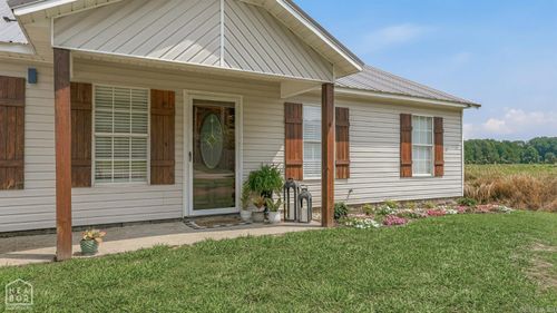 1101 Roberts Dr, Paragould, AR, 72450-7103 | Card Image