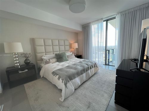 apt-3506-88 Sw 7th St, Miami, FL, 33130-3774 | Card Image