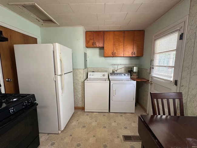 19 E Linden Ave, House other with 2 bedrooms, 1 bathrooms and null parking in Logansport IN | Image 8
