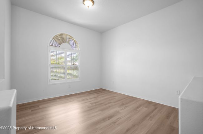 7285 Nightwalker Rd, House other with 4 bedrooms, 3 bathrooms and null parking in WEEKI WACHEE FL | Image 7