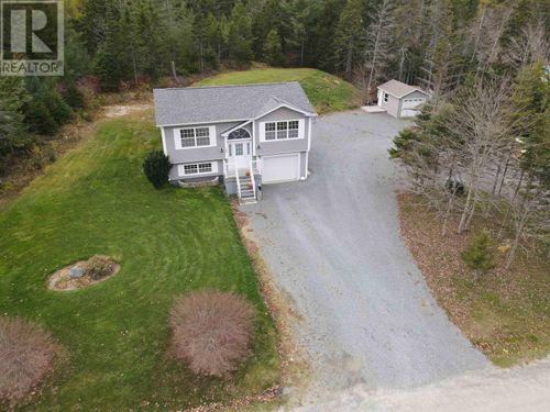 14 Pentz Lake Dr, Mount Uniacke, NS, B0N1Z0 | Card Image