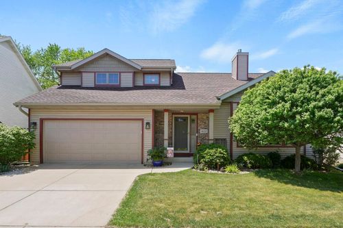 422 Bailey Drive, MADISON, WI, 53718 | Card Image