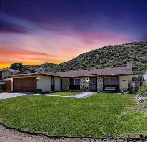 29351 Abelia Rd, Canyon Country, CA, 91387 | Card Image