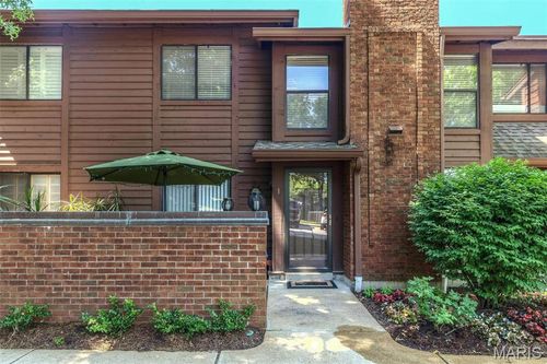 apt-1-1940 Meadowtree Ln, Kirkwood, MO, 63122-2266 | Card Image
