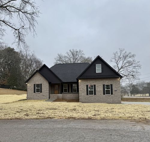 803 Manor Dr, Fayetteville, TN, 37334-2238 | Card Image