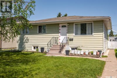 1162 2nd St E, House other with 4 bedrooms, 2 bathrooms and null parking in Prince Albert SK | Image 1