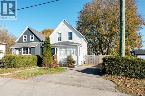 12 Murray Ave, Sussex, NB, E4E1J3 | Card Image