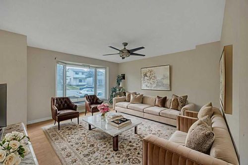 32 Martindale Blvd Ne, Calgary, AB, T3J3H3 | Card Image