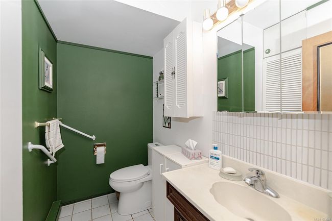 410 Langs Rd, House other with 3 bedrooms, 3 bathrooms and 5 parking in Salt Spring BC | Image 13