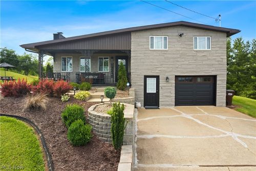 2506 Valley View Dr, Belpre, OH, 45714-1041 | Card Image