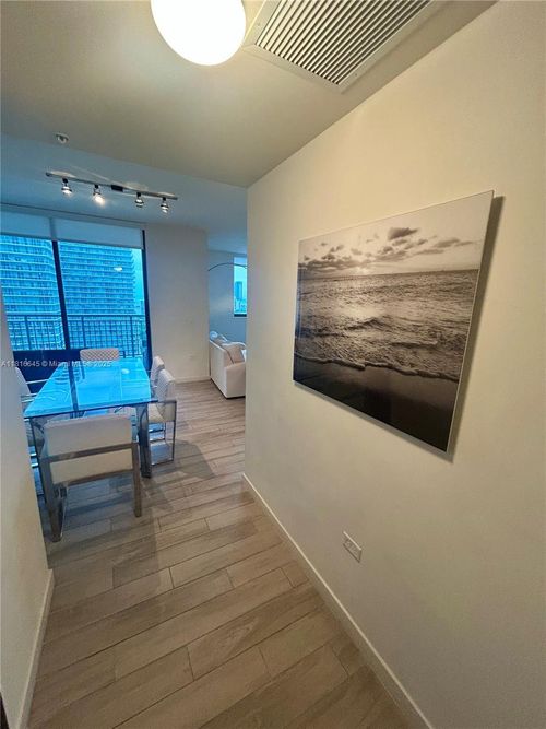 apt-2804-999 Sw 1st Ave, Miami, FL, 33130-3491 | Card Image