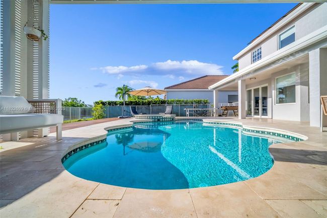 942 Lavender Cir, House other with 4 bedrooms, 3 bathrooms and null parking in Weston FL | Image 8