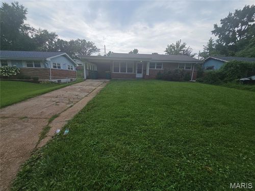9835 Portage Dr, Saint Louis, MO, 63136-5313 | Card Image