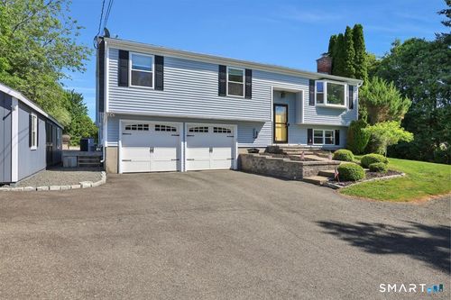 58 School House Rd, Wallingford, CT, 06492-3455 | Card Image