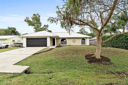 914 Devon Ave, SEBASTIAN, FL, 32958-5164 | Card Image