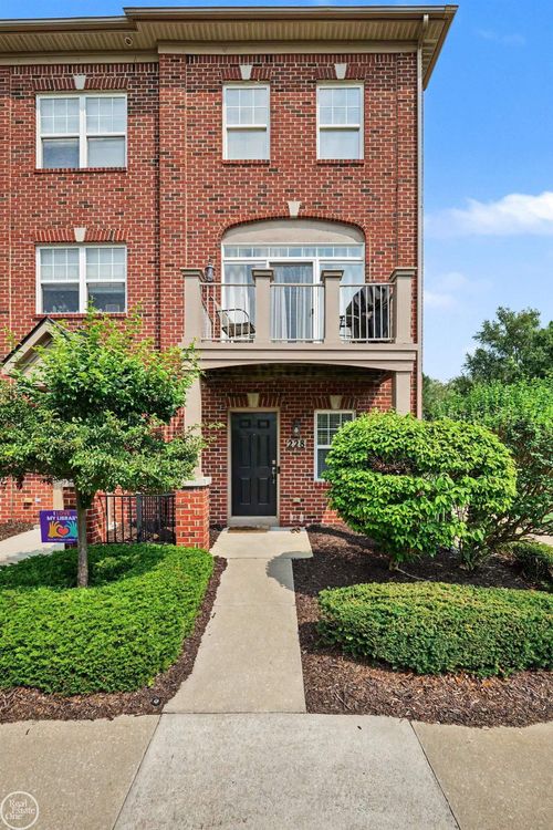 228 Wright St, Wixom, MI, 48393-4316 | Card Image