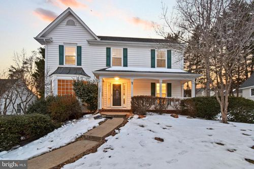 2682 English Oaks Cir, CHARLOTTESVILLE, VA, 22911-8268 | Card Image