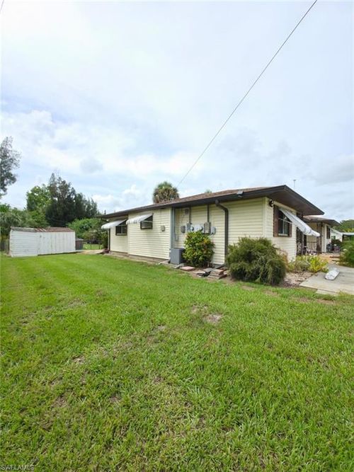 1875 Sadler Rd, North Fort Myers, FL, 33917-3943 | Card Image