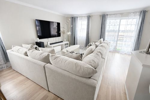 2-1230 Boul. De Montarville, Boucherville, QC, J4B8C7 | Card Image
