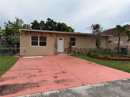 1061 E 20th St, Hialeah, FL, 33013-4317 | Card Image
