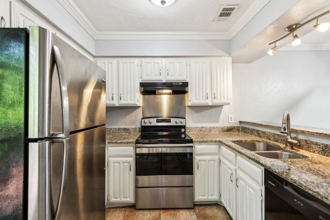 APT-38D - 5626 Preston Oaks Rd, Condo with 2 bedrooms, 2 bathrooms and null parking in Dallas TX | Image 11