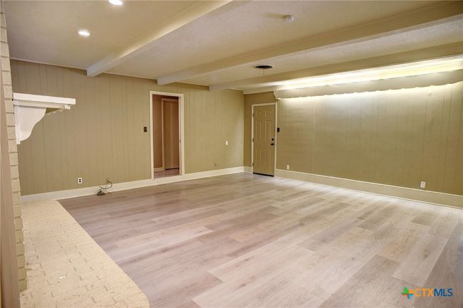 1705 Neuman St, House other with 4 bedrooms, 3 bathrooms and null parking in Gonzales TX | Image 8