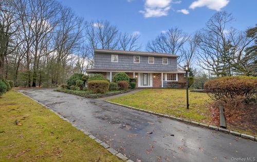 4 Penn Ct, Huntingtn Sta, NY, 11746 | Card Image