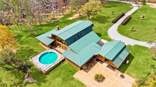 7190 Paradise Rd, Kiln, MS, 39556-8504 | Card Image