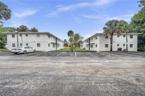 apt-1-320 W Howry Ave, DELAND, FL, 32720-5371 | Card Image