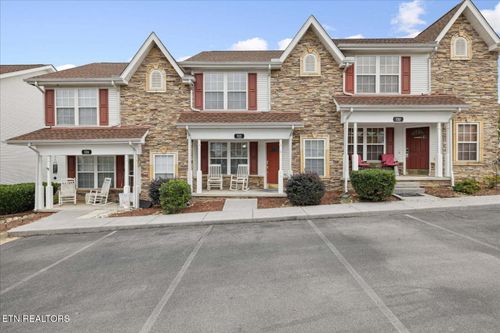unit-422-521 Orch Vly Way, Pigeon Forge, TN, 37862 | Card Image