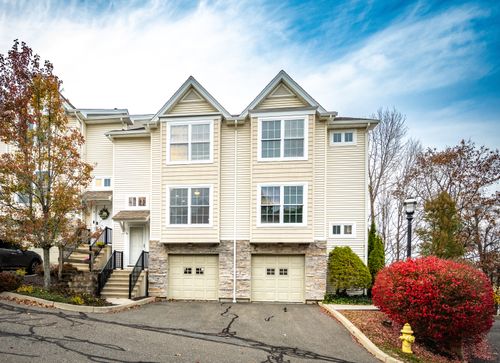 unit-23-32 Crows Nest Ln, Danbury, CT, 06810-7165 | Card Image