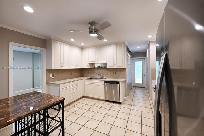 V-16 - 1130 Cypress Dr, Home with 3 bedrooms, 3 bathrooms and null parking in Pompano Beach FL | Image 16