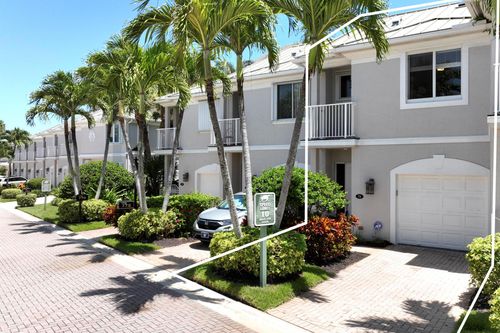 774 Seaview Dr, Juno Beach, FL, 33408-1308 | Card Image