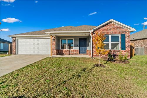 711 Belhaven Rd, Centerton, AR, 72719-5098 | Card Image