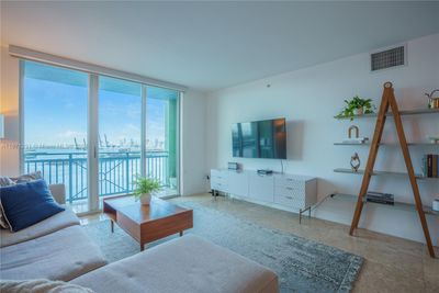 2306 - 90 Alton Rd, Condo with 1 bedrooms, 1 bathrooms and null parking in Miami Beach FL | Image 3