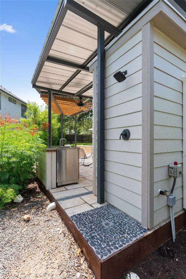 10933 Beachmont Ln, House other with 5 bedrooms, 3 bathrooms and 2 parking in Austin TX | Image 34