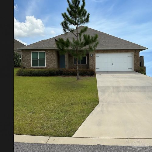 8917 Trail Ridge Rd, Milton, FL, 32583-2484 | Card Image
