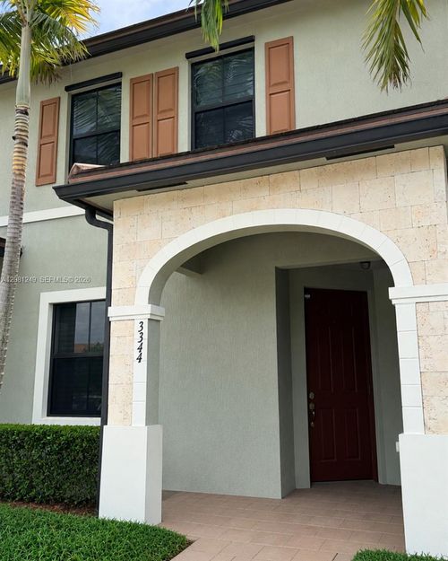3344 W 105th Ter, Hialeah, FL, 33018-1244 | Card Image