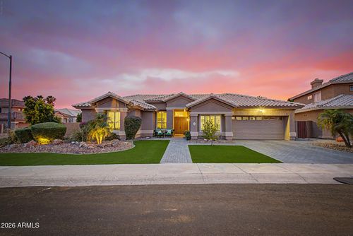 22504 N 61st Dr, Glendale, AZ, 85310-4221 | Card Image