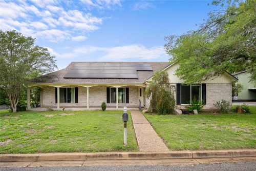 315 E Fannin St, La Grange, TX, 78945-1905 | Card Image