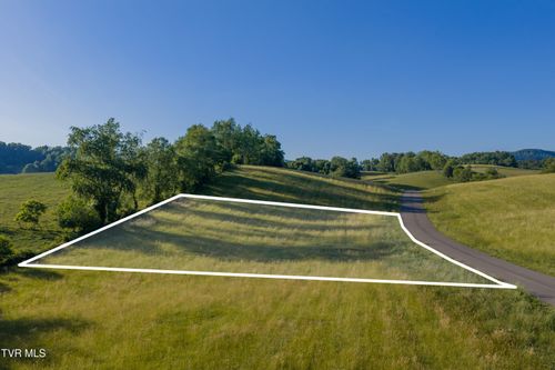 34 Vineyard Farms Parkway, Butler, TN, 37640 | Card Image
