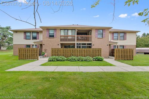 19313 Surrey Ln, Northville Township, MI, 48167 | Card Image