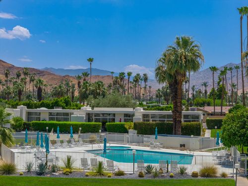 720 E La Verne Way, Palm Springs, CA, 92264-9069 | Card Image