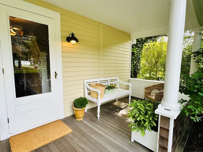 137 Main St, House other with 3 bedrooms, 2 bathrooms and 3 parking in Chester CT | Image 7