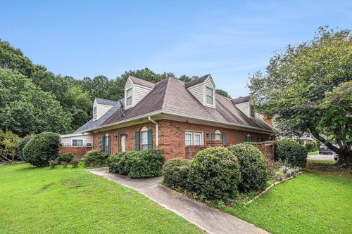 877 Park Pl Ne, Conyers, GA, 30012-4760 | Card Image