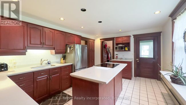 81258 D Bissets Hill, House other with 5 bedrooms, 3 bathrooms and 3 parking in Goderich ON | Image 24