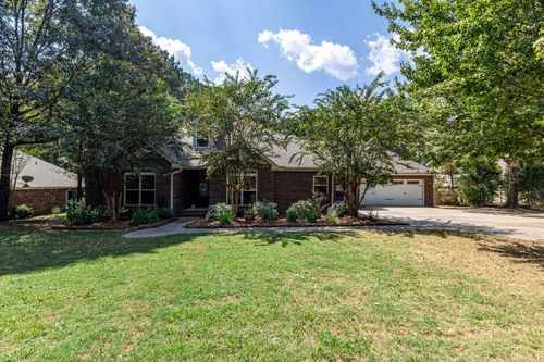 22 Bedford Forrest Ln, Hattiesburg, MS, 39401-9188 | Card Image